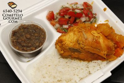 Pollo Guisado con Minestra y Arroz Blanco